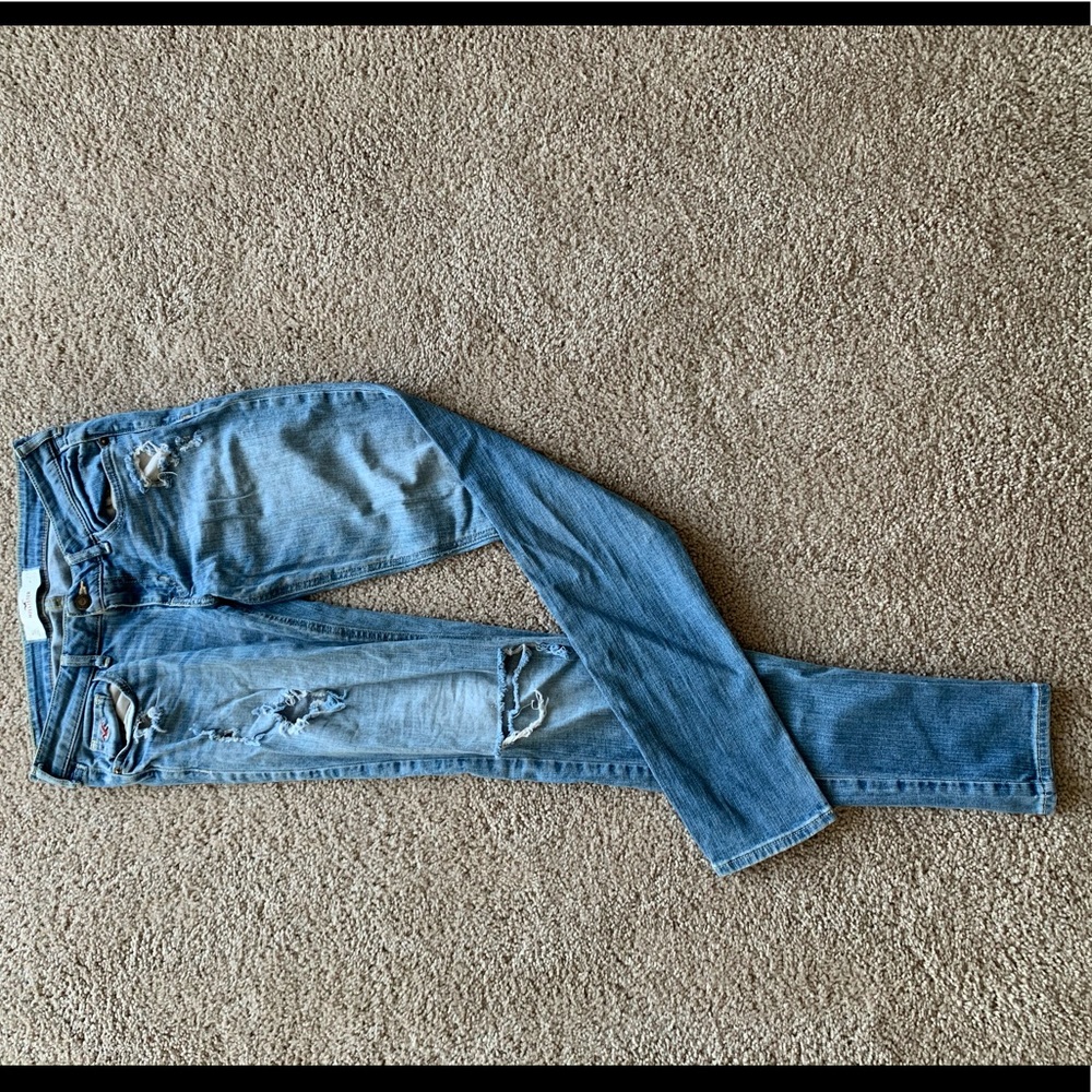 Hollister distressed Jeans